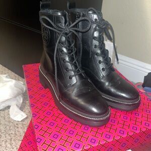 tory burch shoes boots